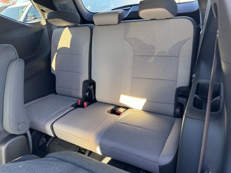 Chevrolet Traverse Vehicle Image 08