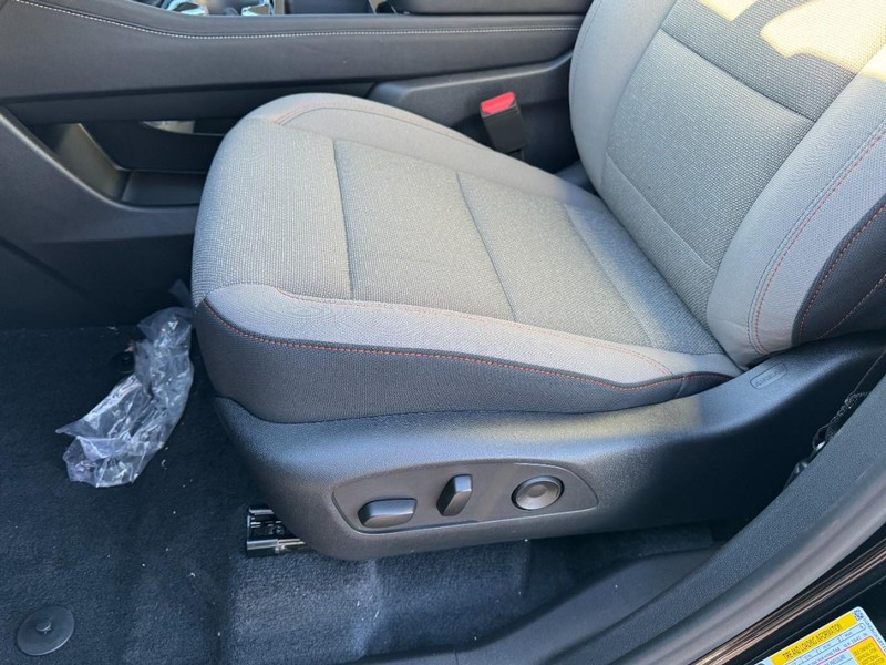 Chevrolet Traverse Vehicle Image 09