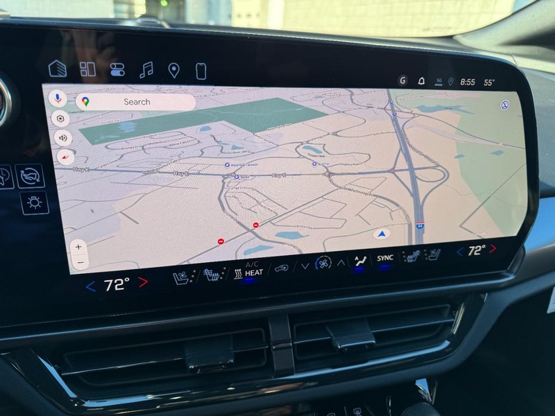 Chevrolet Equinox EV Vehicle Image 13