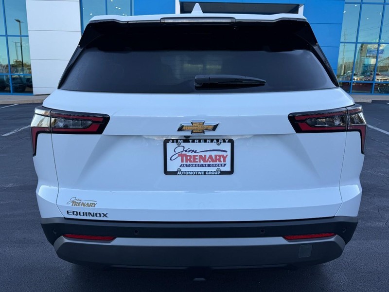 Chevrolet Equinox Vehicle Image 04