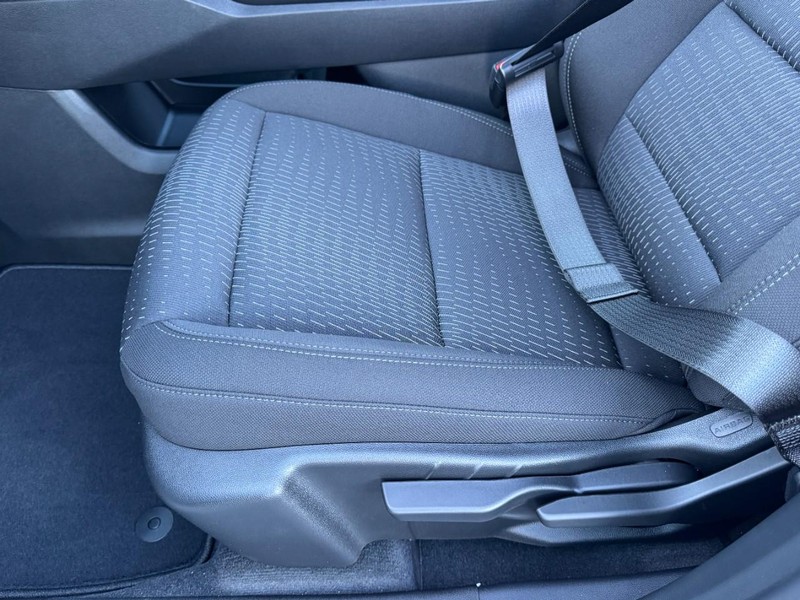 Chevrolet Equinox Vehicle Image 09