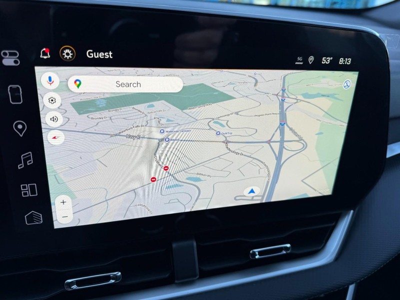 Chevrolet Equinox Vehicle Image 15