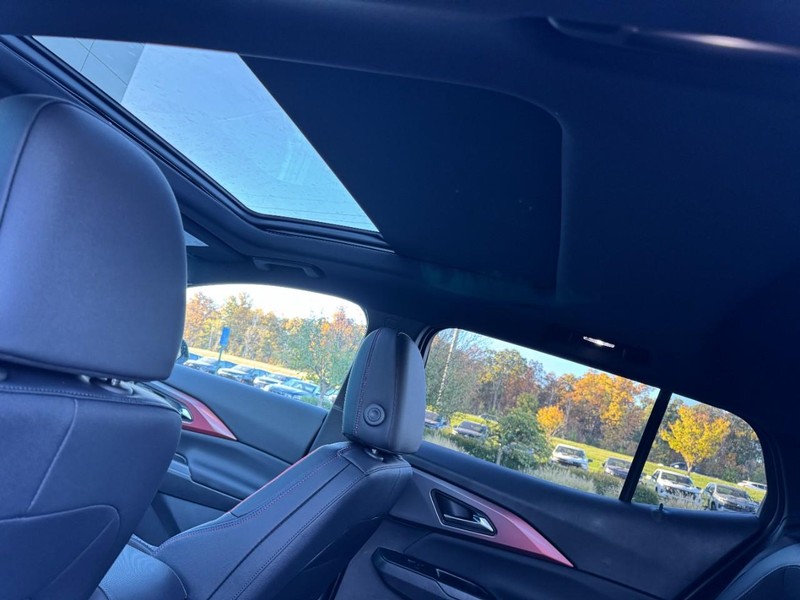 Chevrolet Equinox EV Vehicle Image 08