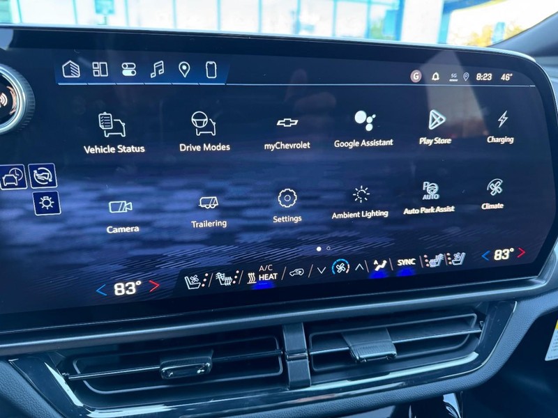 Chevrolet Equinox EV Vehicle Image 15