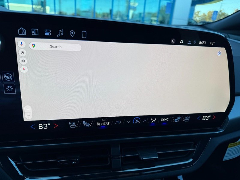 Chevrolet Equinox EV Vehicle Image 17