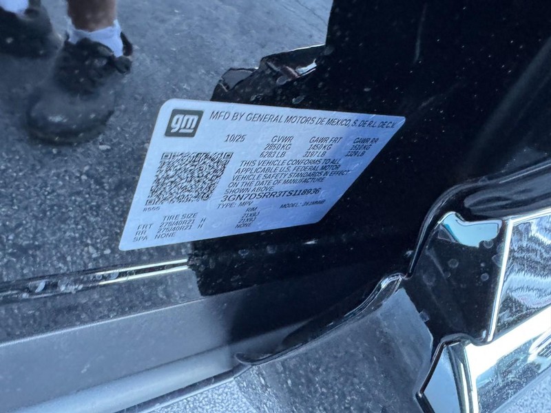 Chevrolet Equinox EV Vehicle Image 19