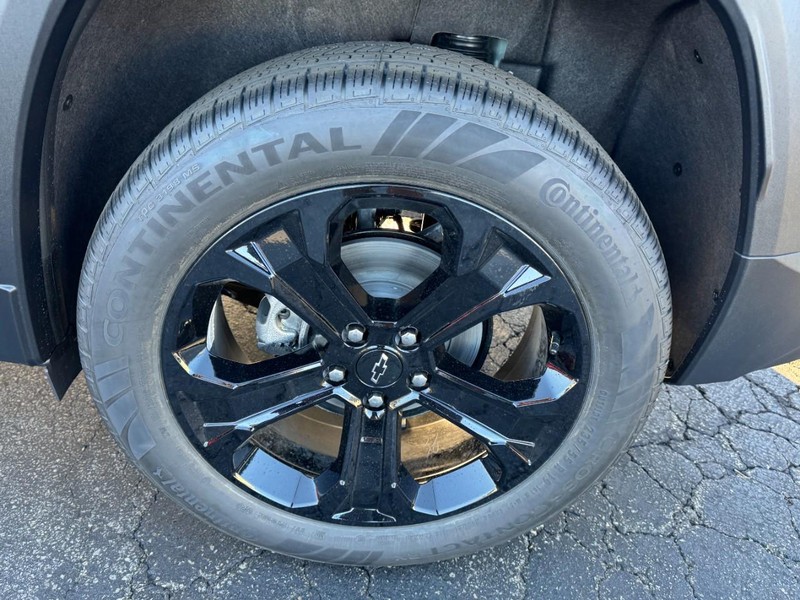 Chevrolet Equinox Vehicle Image 06