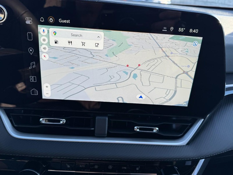 Chevrolet Equinox Vehicle Image 16