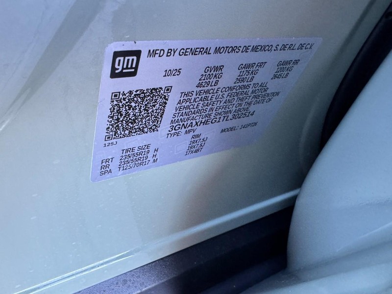 Chevrolet Equinox Vehicle Image 19