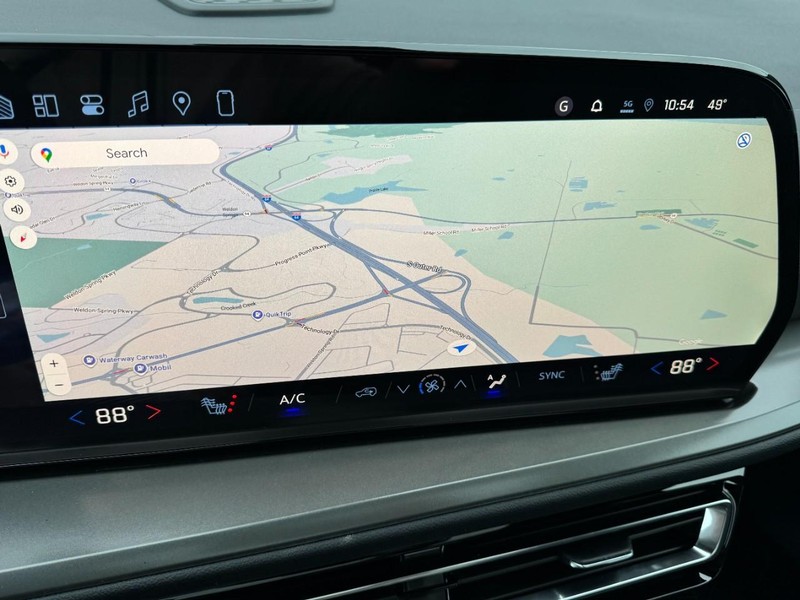 Chevrolet Traverse Vehicle Image 17