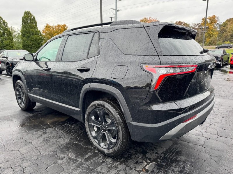 Chevrolet Equinox Vehicle Image 05