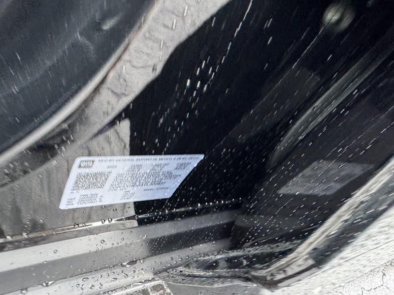 Chevrolet Equinox Vehicle Image 18