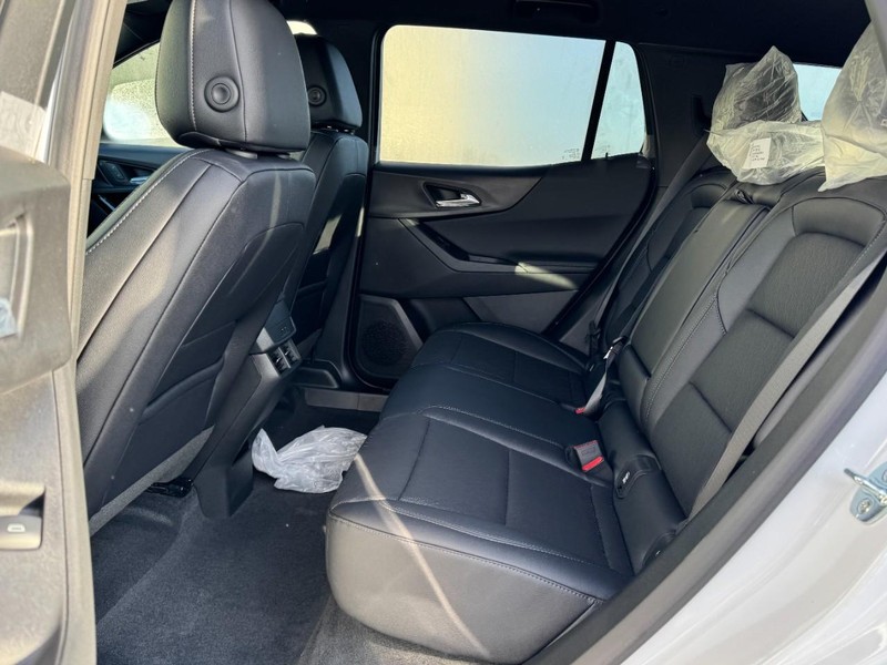 Chevrolet Equinox Vehicle Image 07