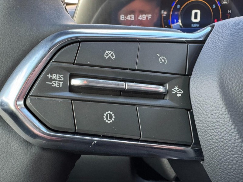 Chevrolet Equinox Vehicle Image 11