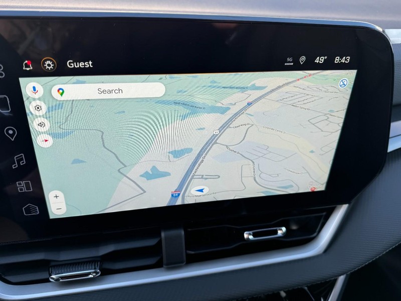 Chevrolet Equinox Vehicle Image 15