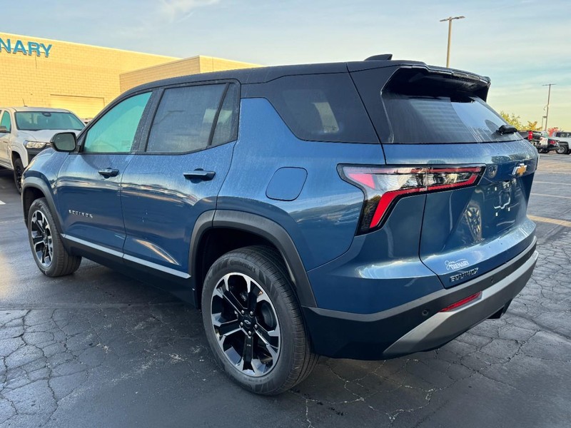 Chevrolet Equinox Vehicle Image 05