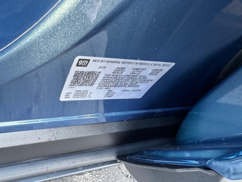 Chevrolet Equinox Vehicle Image 17