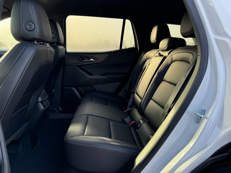 Chevrolet Equinox Vehicle Image 07