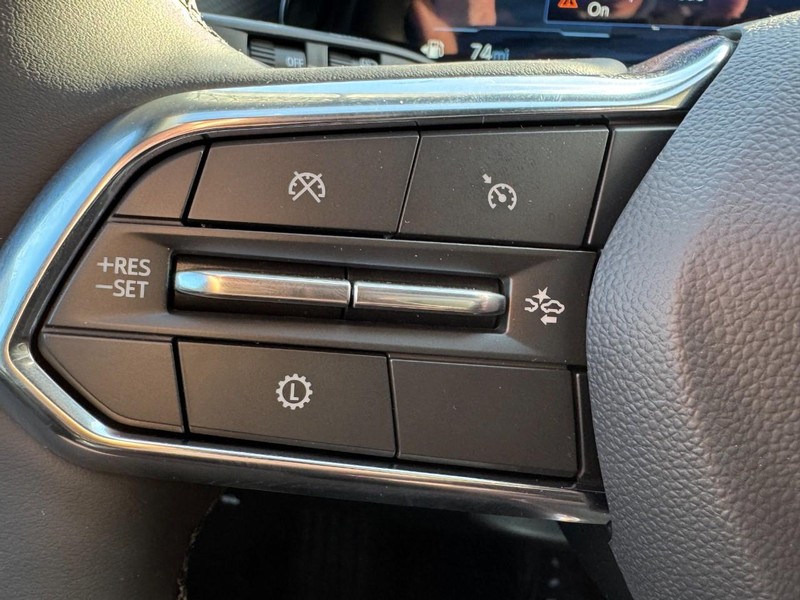 Chevrolet Equinox Vehicle Image 11