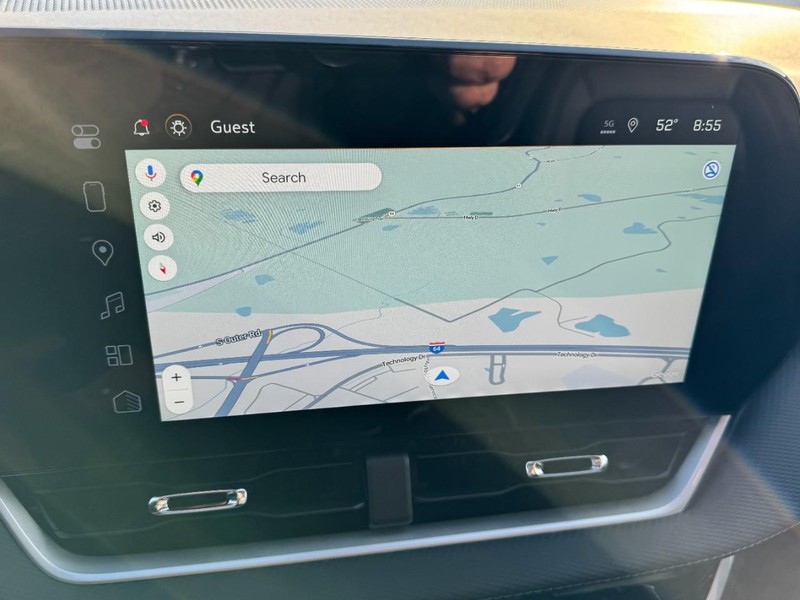 Chevrolet Equinox Vehicle Image 15