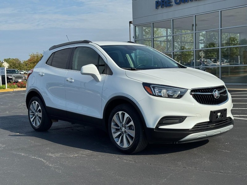 Buick Encore Vehicle Image 02