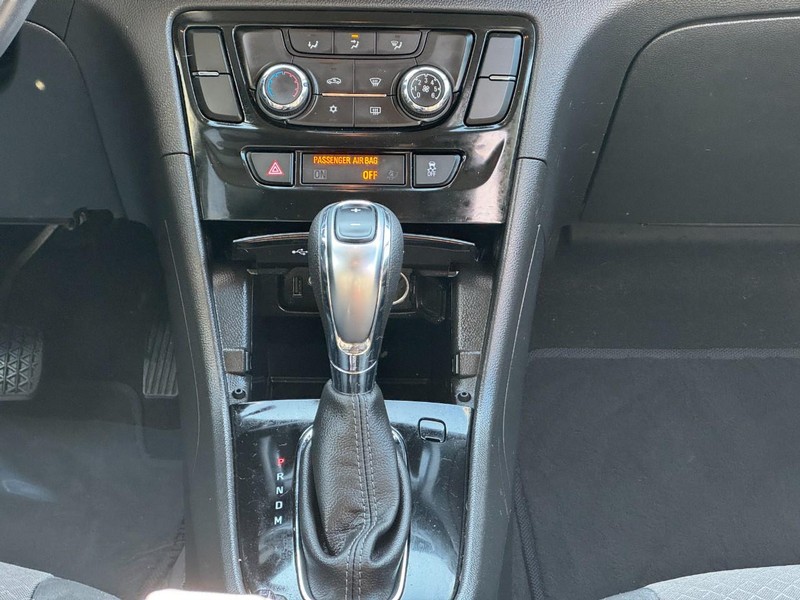 Buick Encore Vehicle Image 14