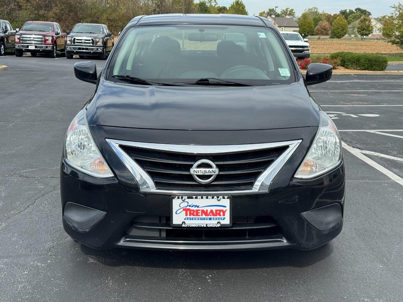 Nissan Versa Sedan Vehicle Image 08