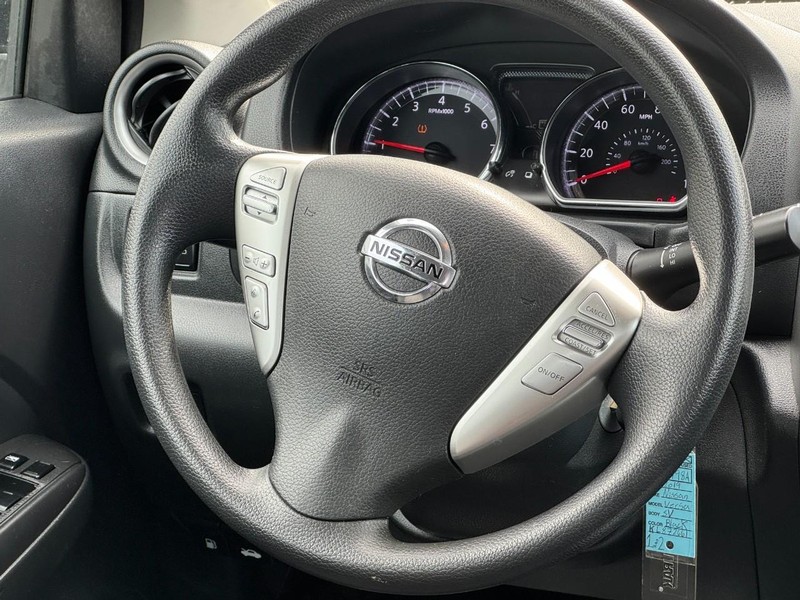 Nissan Versa Sedan Vehicle Image 11