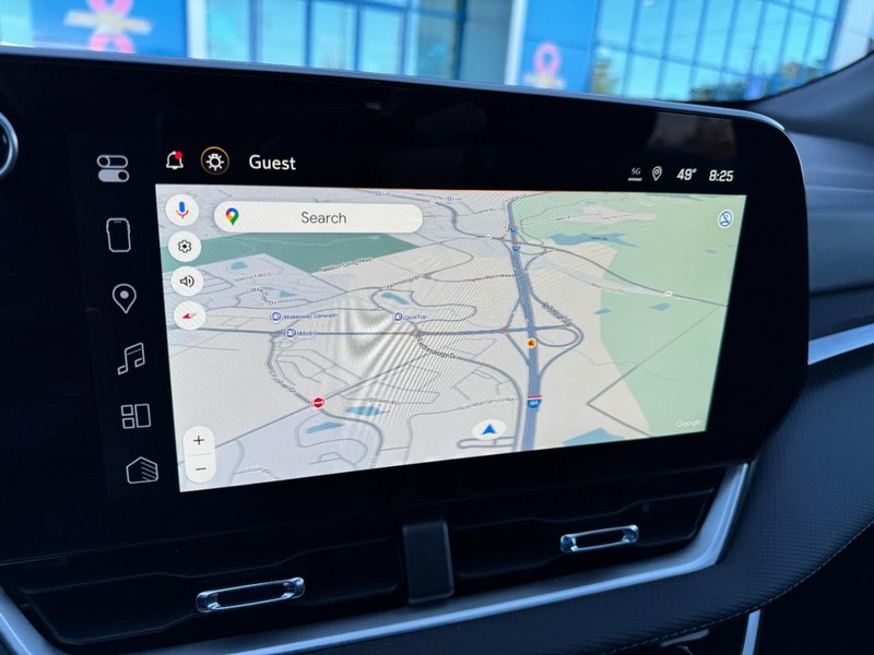 Chevrolet Equinox Vehicle Image 16