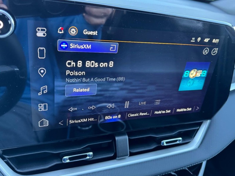 Chevrolet Equinox Vehicle Image 15