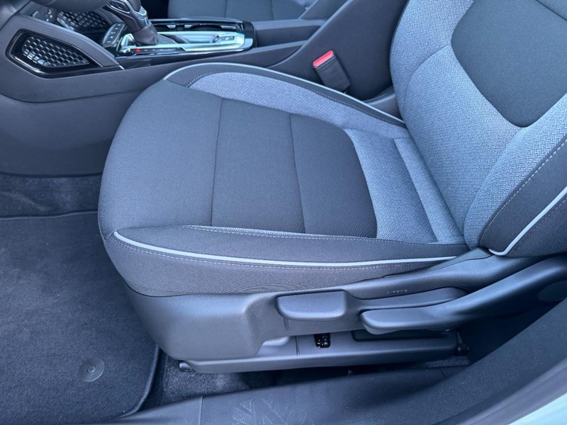Chevrolet TrailBlazer Vehicle Image 11