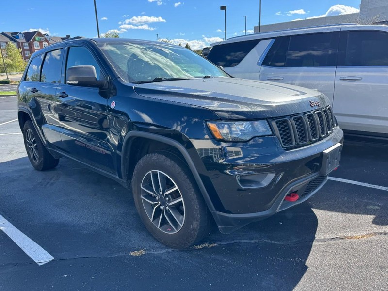 Jeep Grand Cherokee Vehicle Image 04