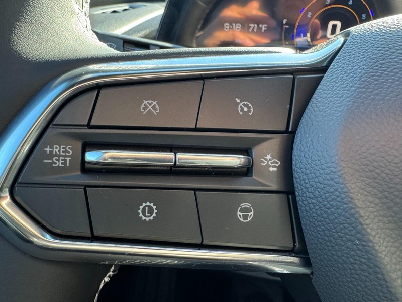 Chevrolet Traverse Vehicle Image 11