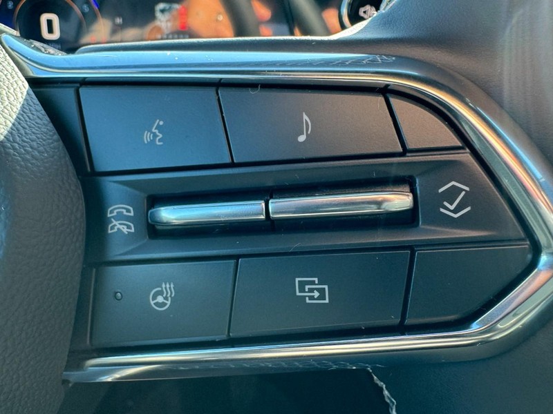 Chevrolet Traverse Vehicle Image 12