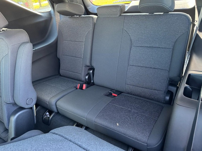 Chevrolet Traverse Vehicle Image 08