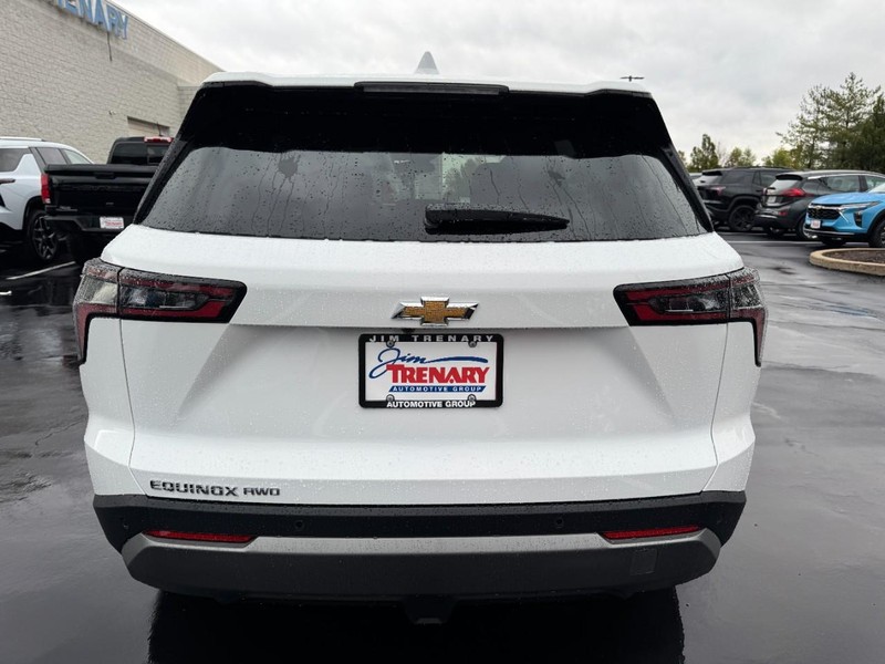 Chevrolet Equinox Vehicle Image 04