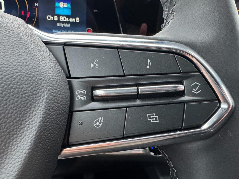 Chevrolet Equinox Vehicle Image 12