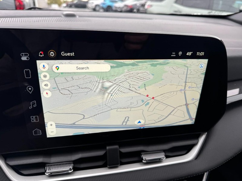 Chevrolet Equinox Vehicle Image 15