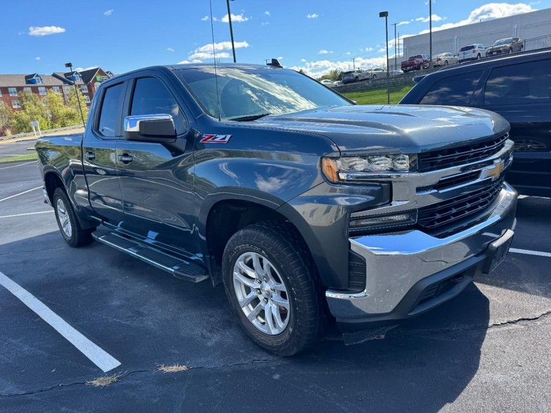 Chevrolet Silverado 1500 Vehicle Image 04