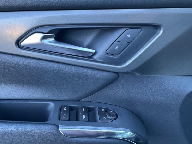 Chevrolet Traverse Vehicle Image 13