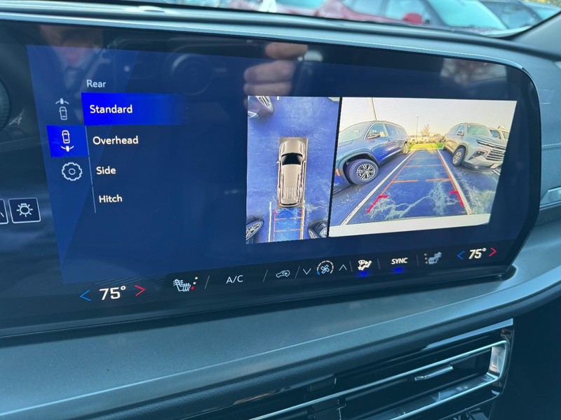 Chevrolet Traverse Vehicle Image 19