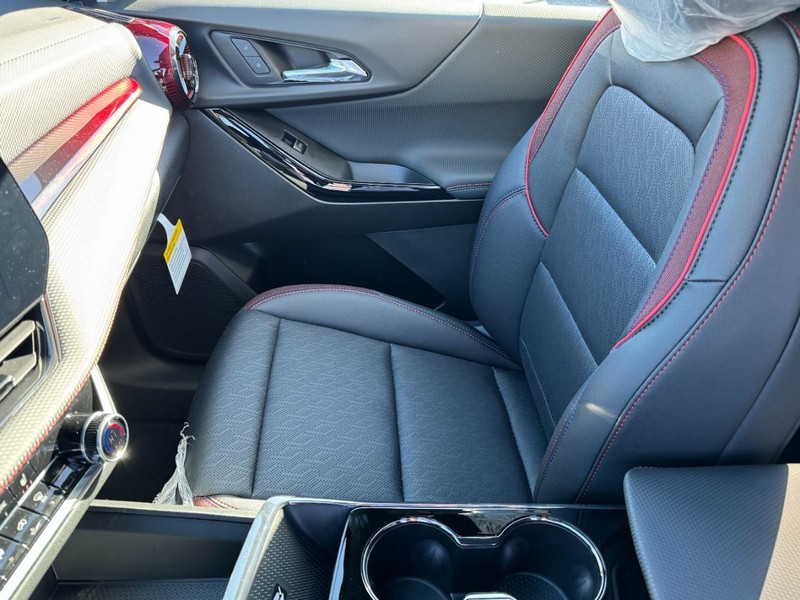 Chevrolet Equinox Vehicle Image 08