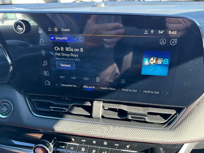 Chevrolet Equinox Vehicle Image 14