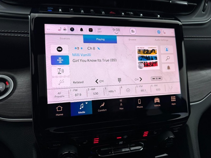 Jeep Grand Cherokee 4xe Vehicle Image 20