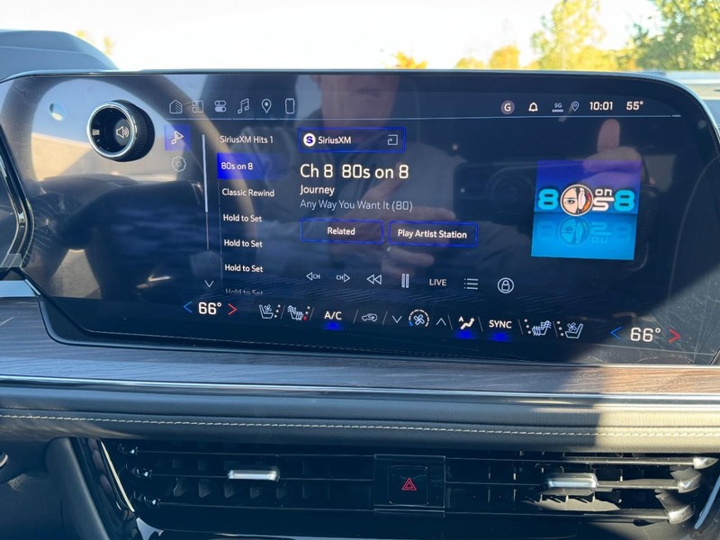 Chevrolet Tahoe Vehicle Image 18