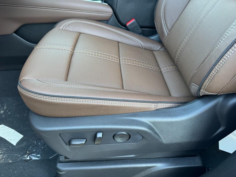 Chevrolet Tahoe Vehicle Image 08