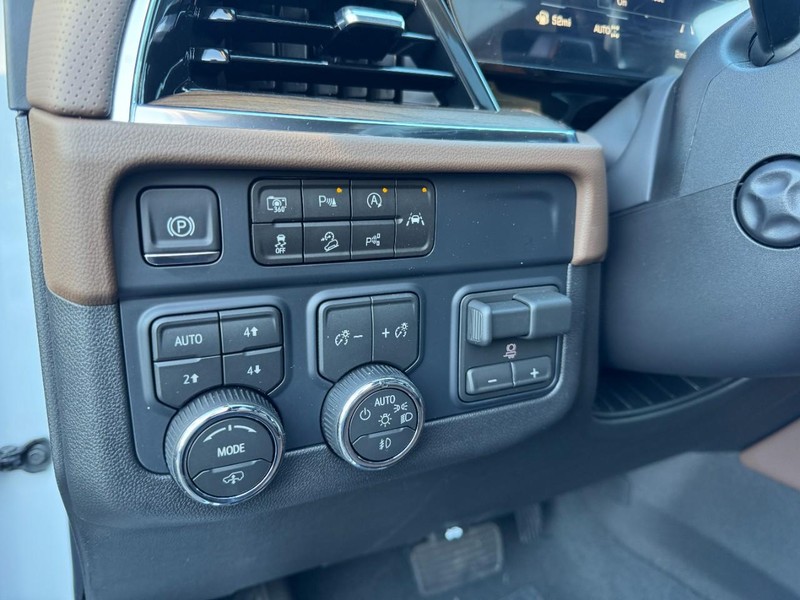 Chevrolet Tahoe Vehicle Image 10