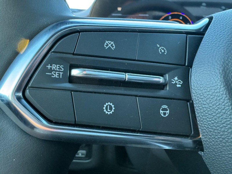 Chevrolet Tahoe Vehicle Image 11