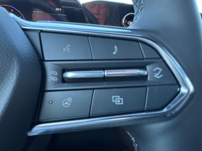 Chevrolet Tahoe Vehicle Image 12