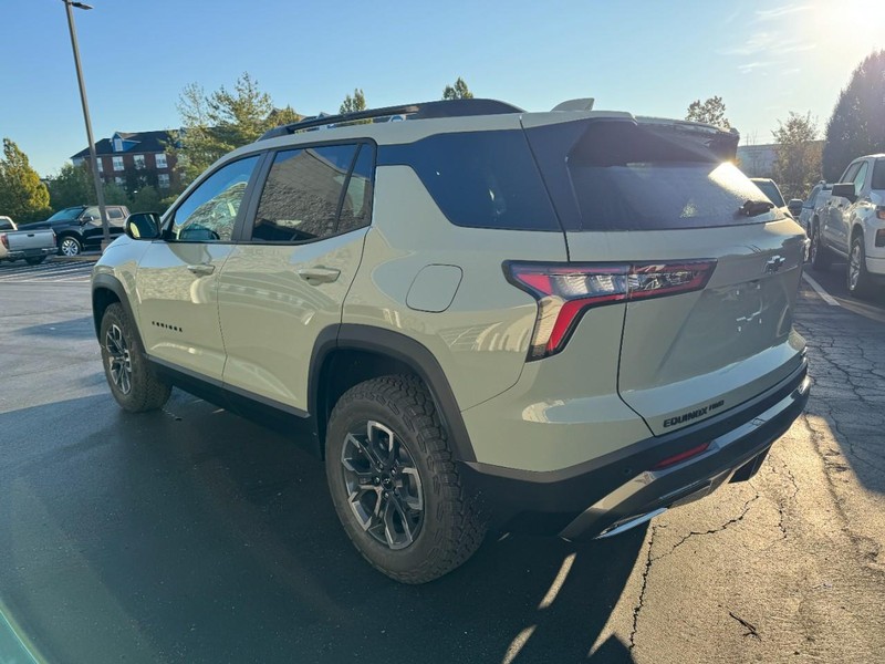 Chevrolet Equinox Vehicle Image 05